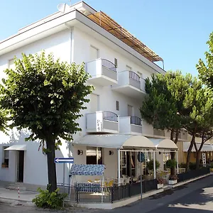 Lora Hotel